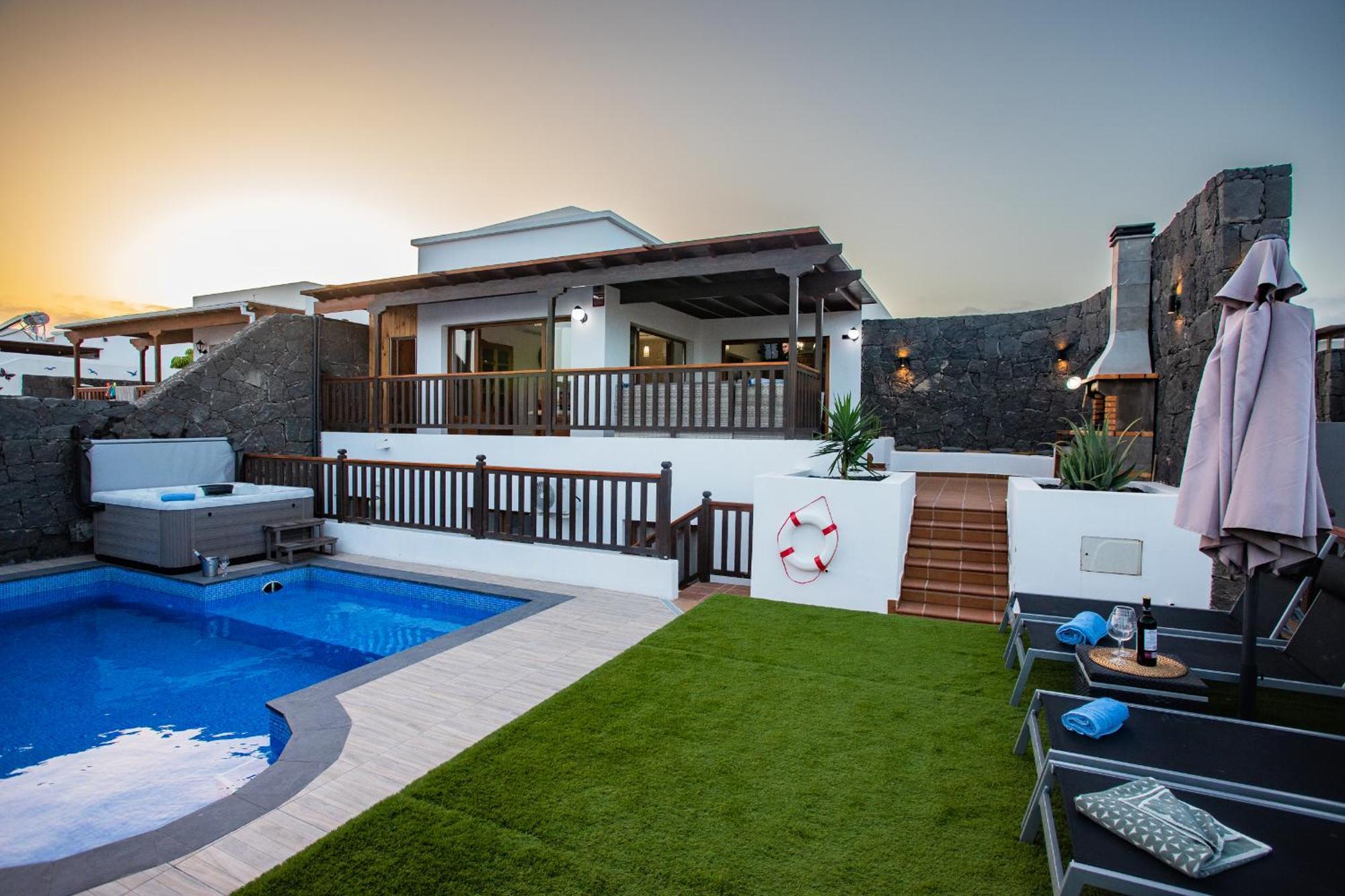 Villa Casa Blanca Playa Blanca  Exterior photo